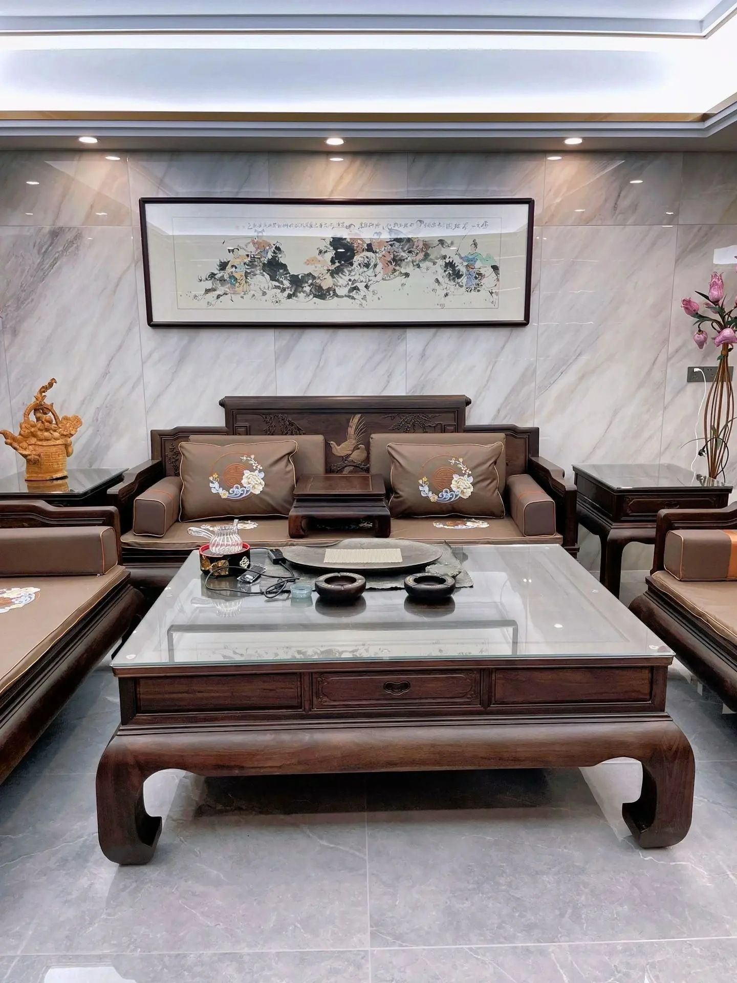 Ingenuity interprets the beauty of the East, and new Chinese-style furniture brings tranquility back to life!
