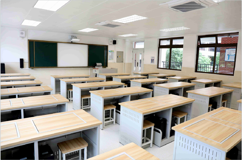 在选择学校家具定制供应商时，哪些关键因素最值得我们关注和考量？