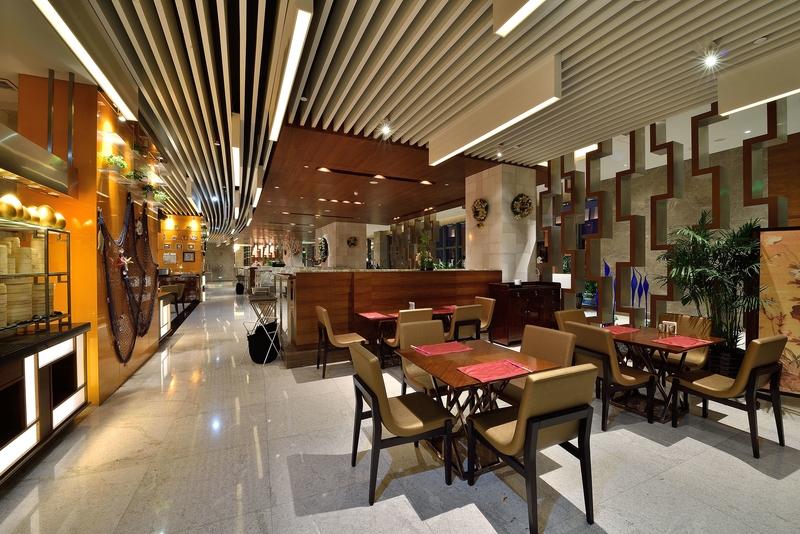 What do you need to know about customizing hotel restaurant furniture?